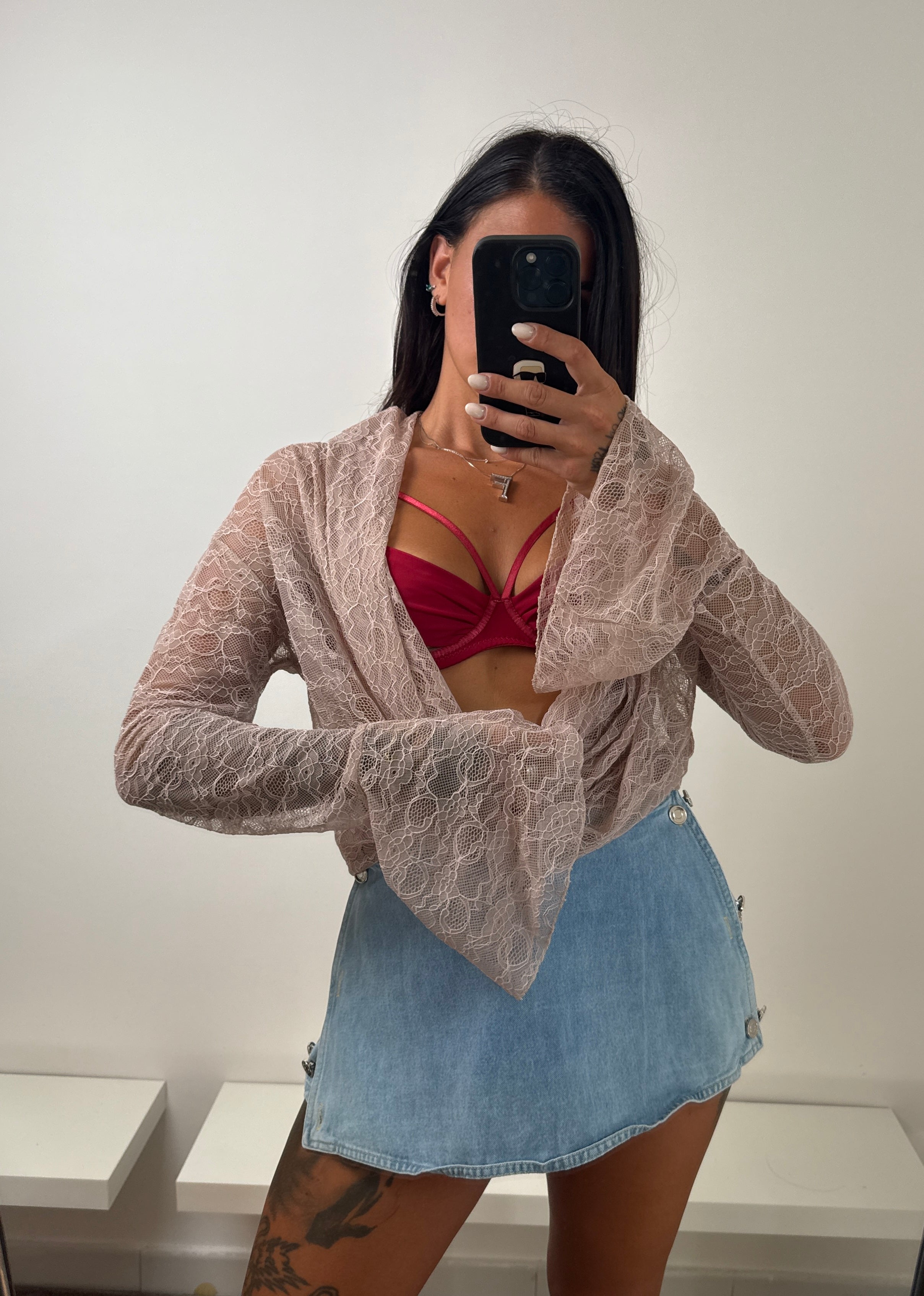 Maglia in pizzo beige