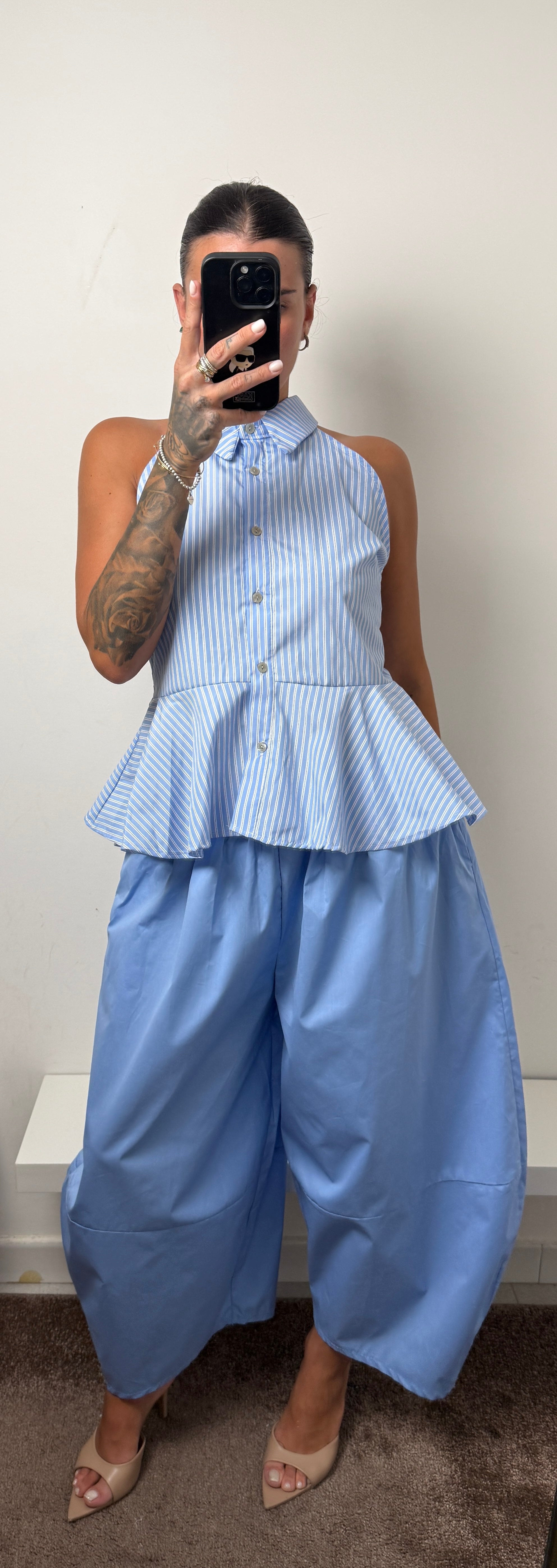 Pantaloni celesti