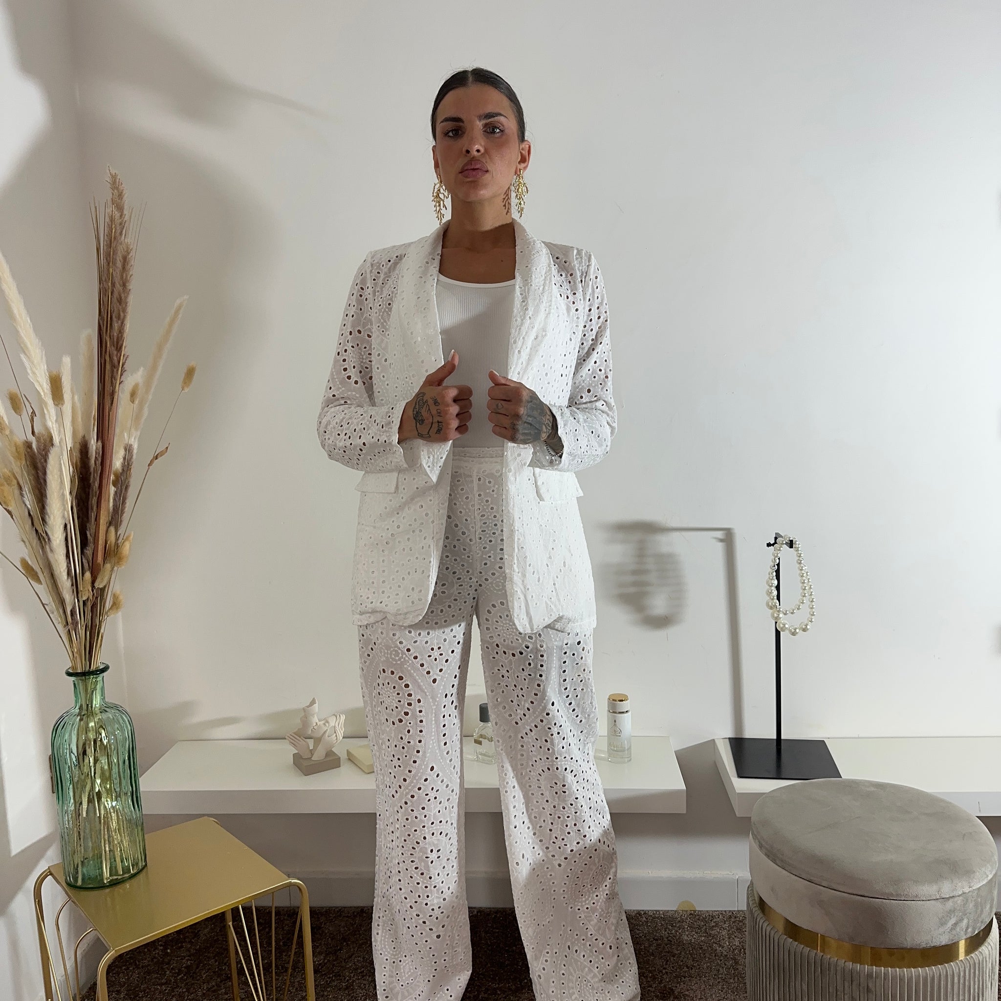 Tailleur in pizzo sangallo