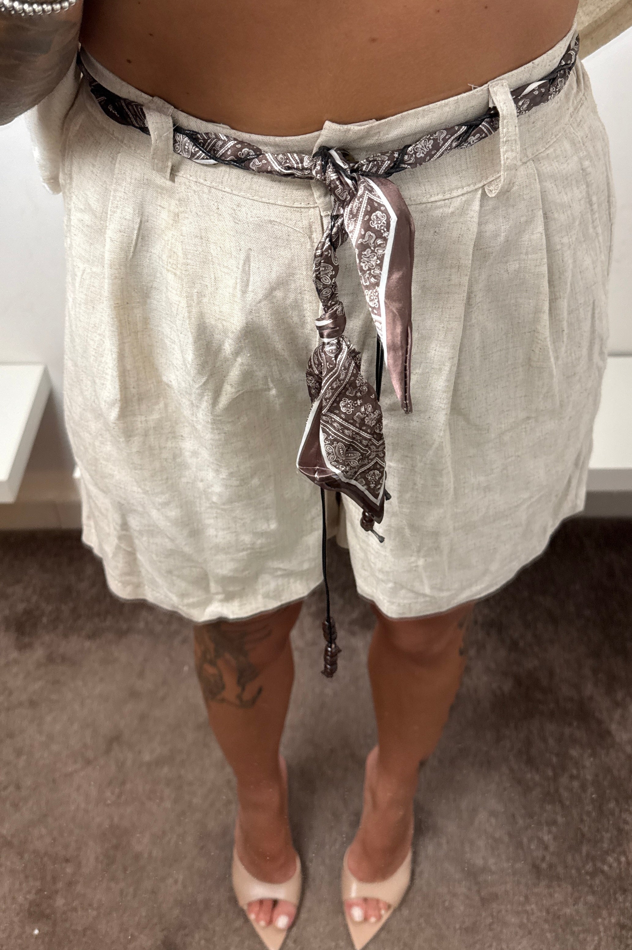 Pantaloncini beige