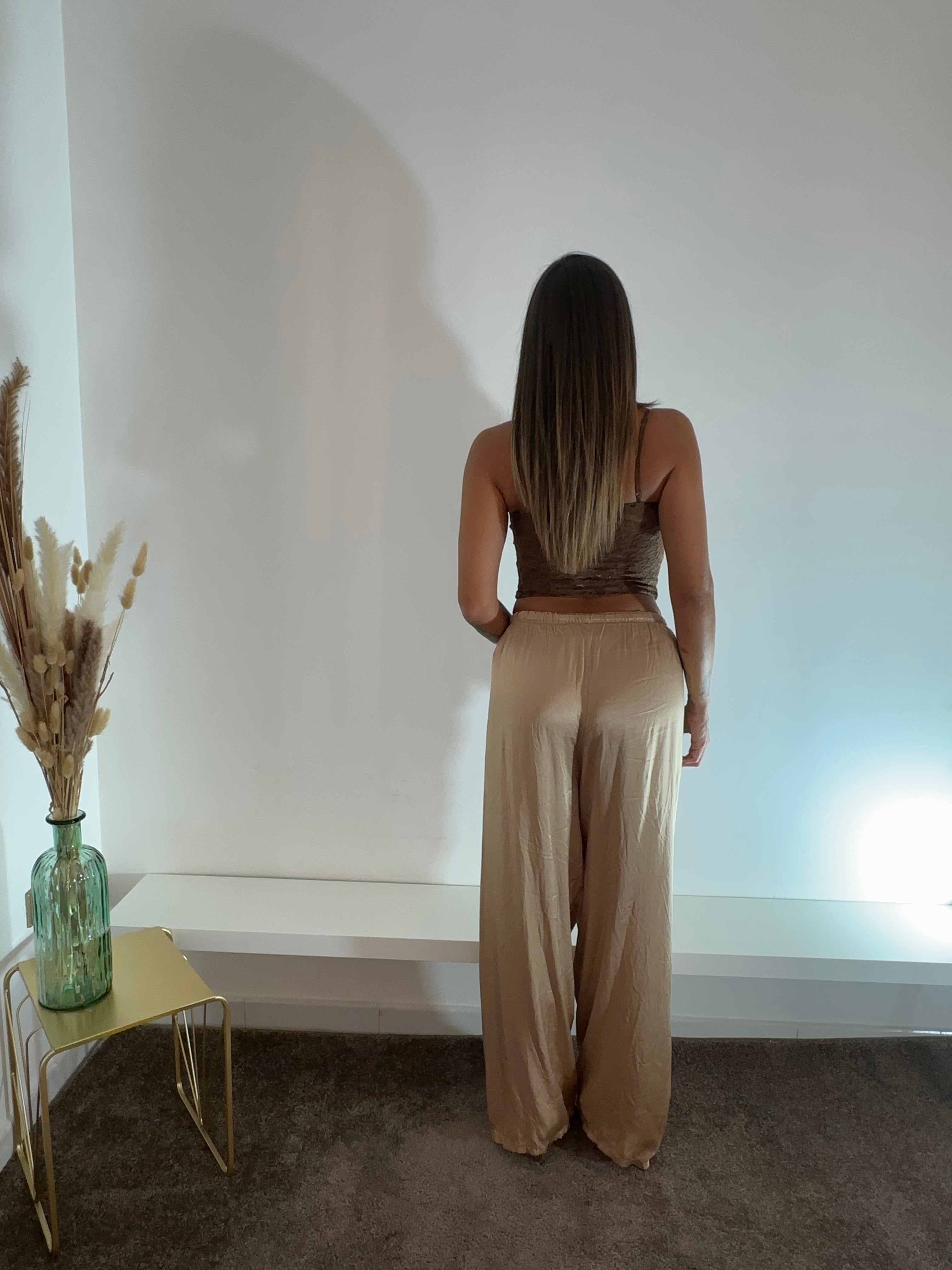 Pantaloni satinati beige