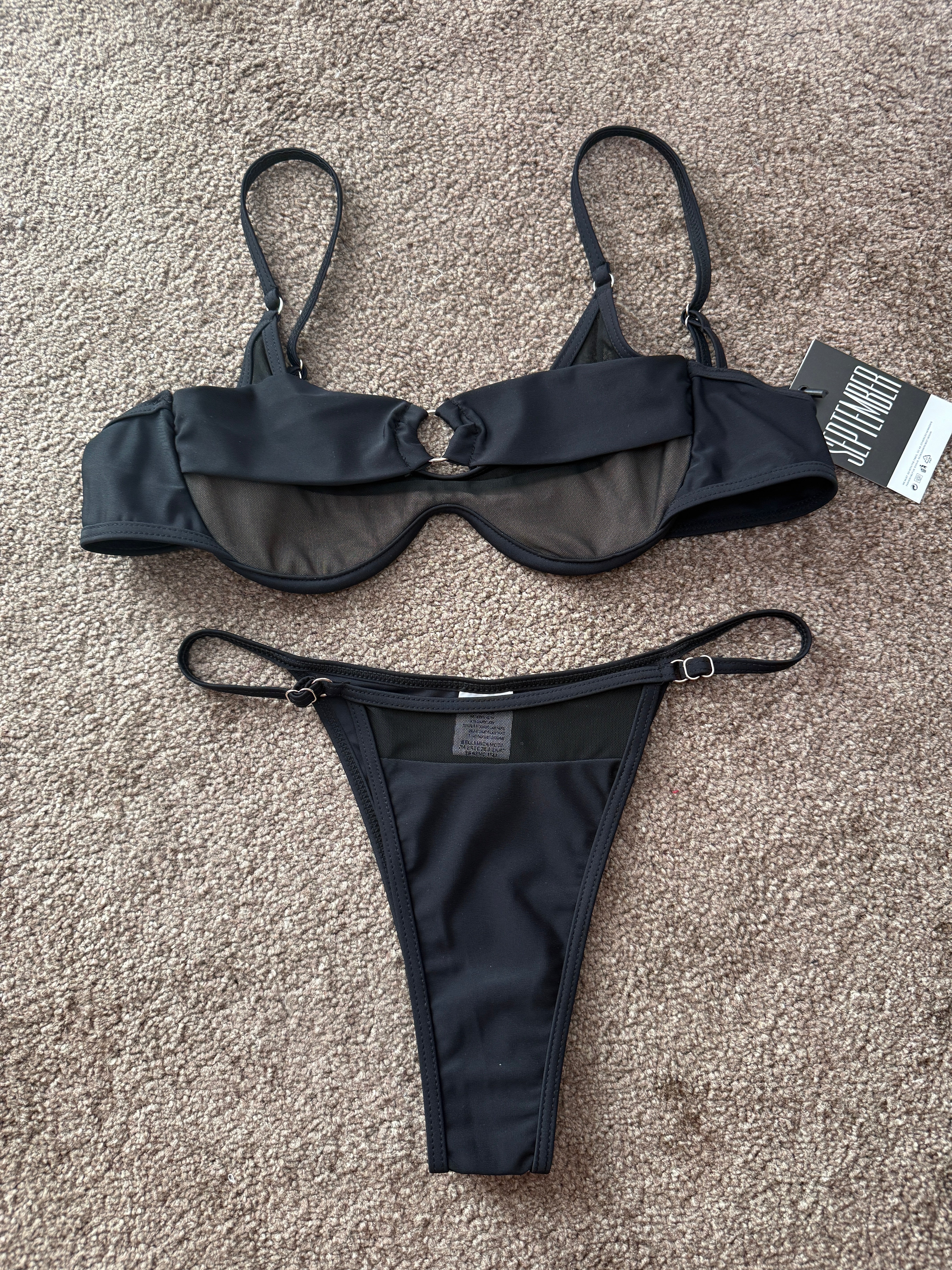 Bikini trasparenze