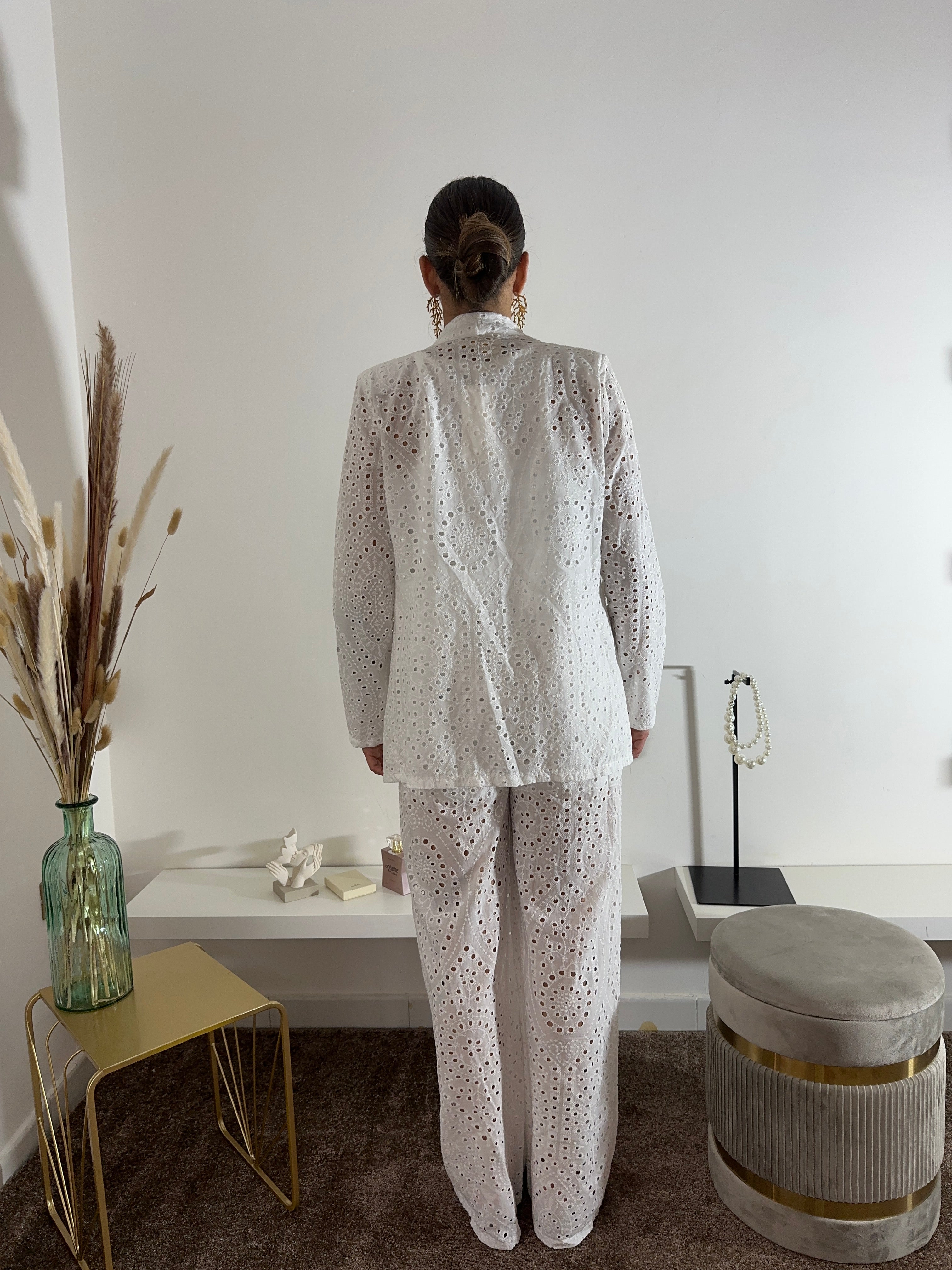 Tailleur in pizzo sangallo